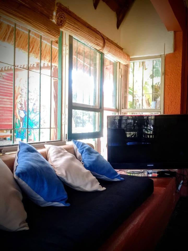 Hostel El Nagual 푼타 델 디아블로 외부 사진